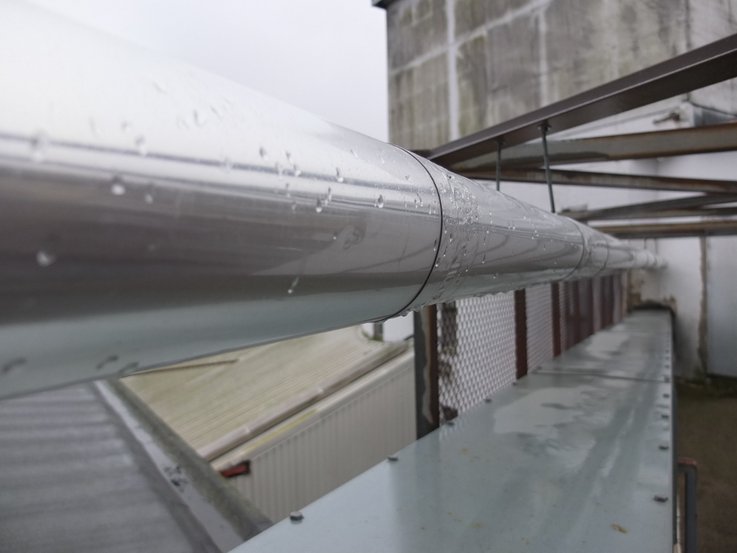All external pipes are insulated to prevent condensation and temperature variations inside the pipe.